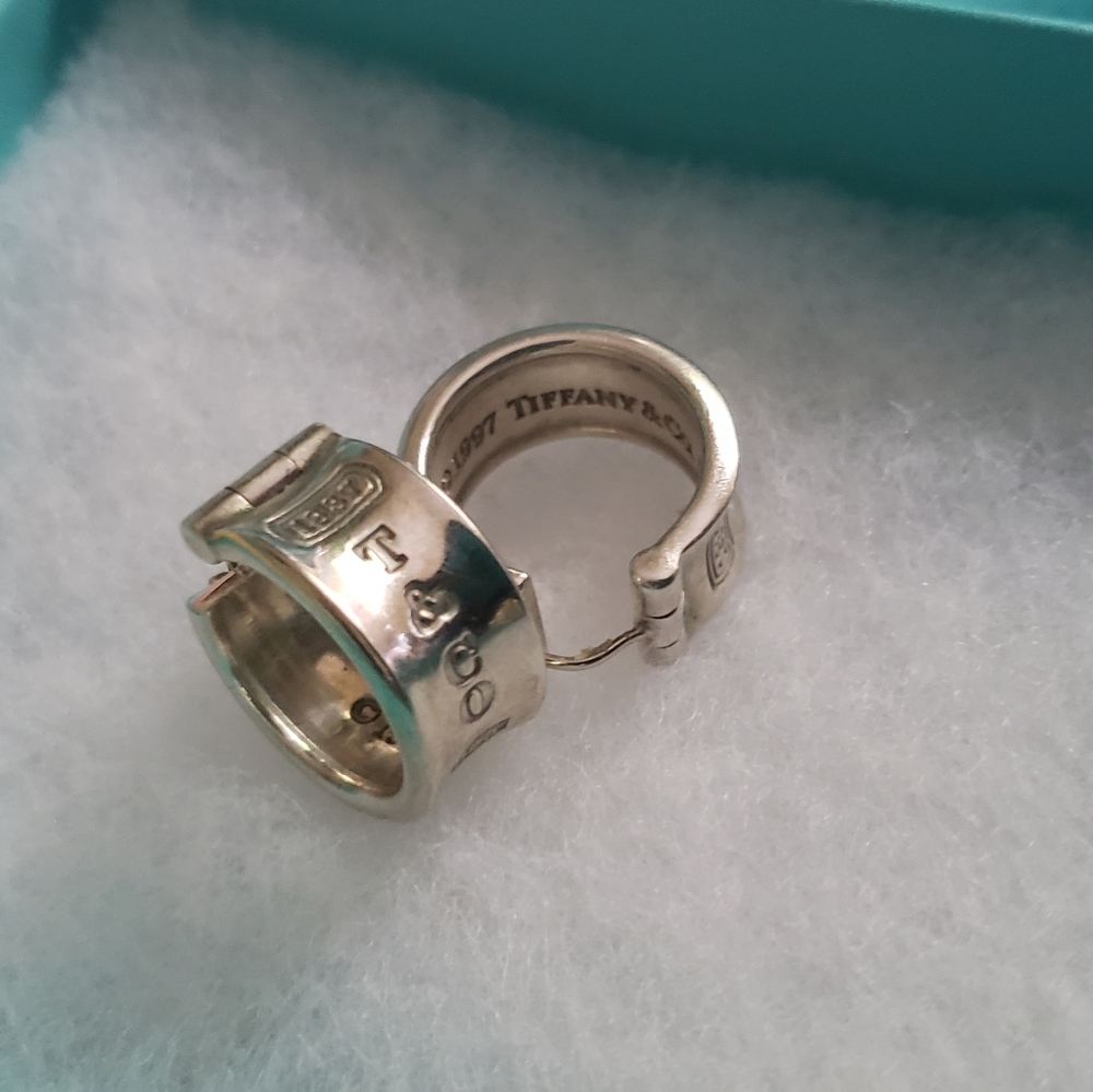 Tiffany & Co huggie wide hoop earrings